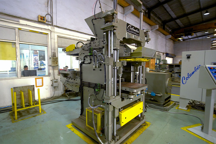 Columbia SPM 20 Concrete Block Machinery...
